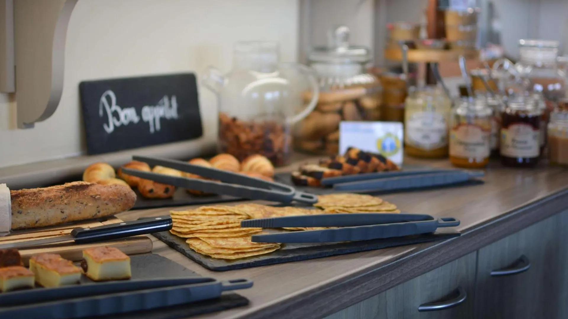 Brit Hotel Lannion-Perros Guirec