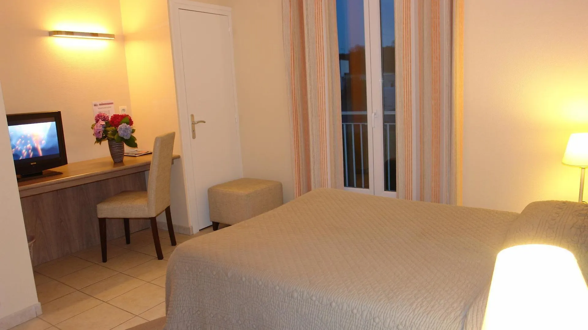 Brit Hotel Lannion-Perros Guirec