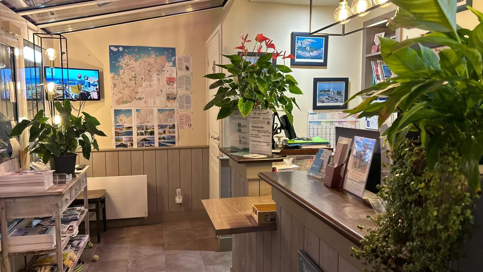 Brit Hotel Lannion-Perros Guirec フランス