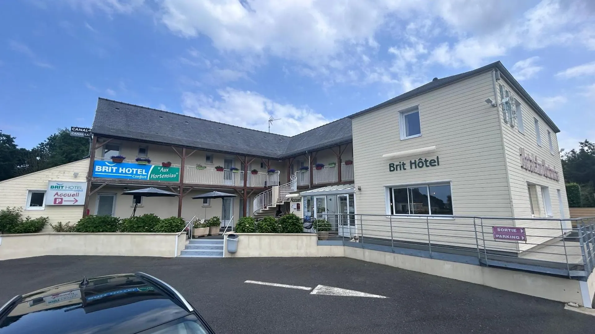 **  Brit Hotel Lannion-Perros Guirec Frankrijk