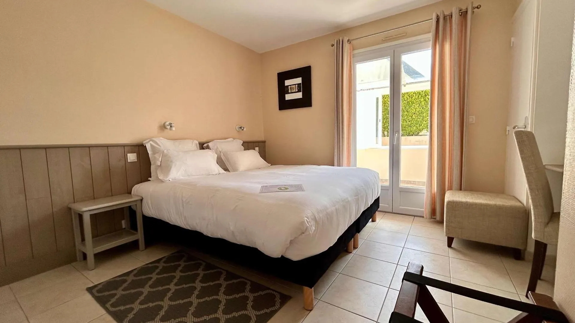 **  Brit Hotel Lannion-Perros Guirec Francia