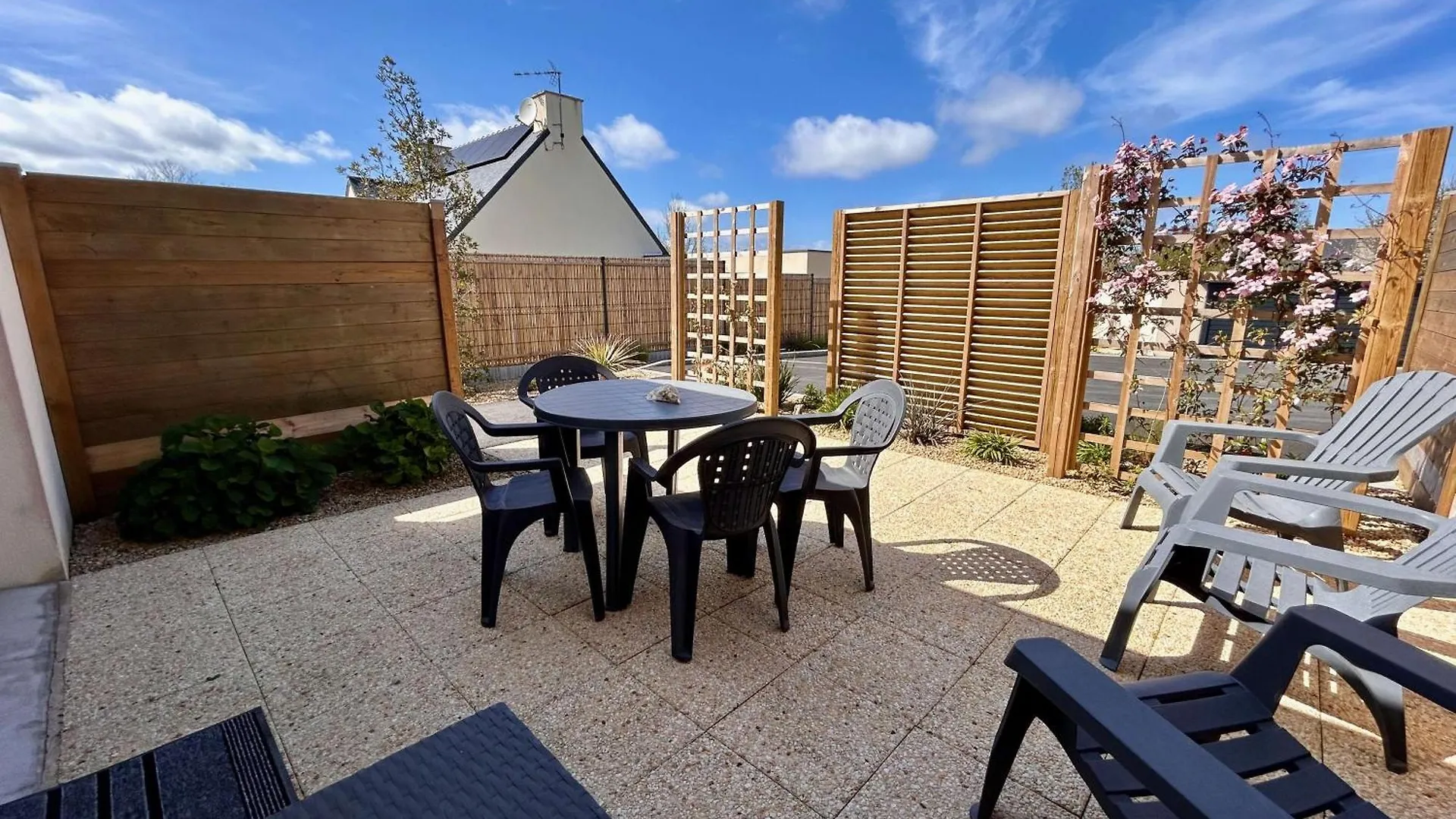 **  Brit Hotel Lannion-Perros Guirec Francia