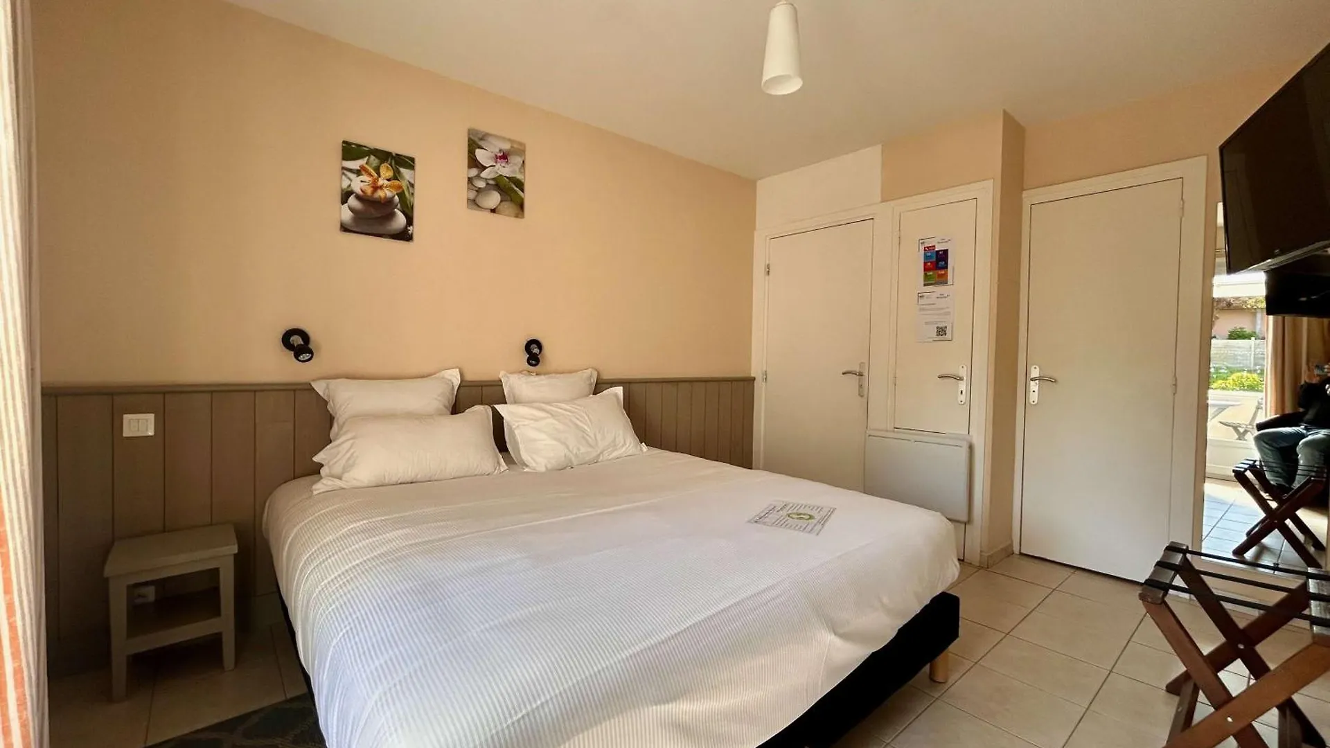 Brit Hotel Lannion-Perros Guirec