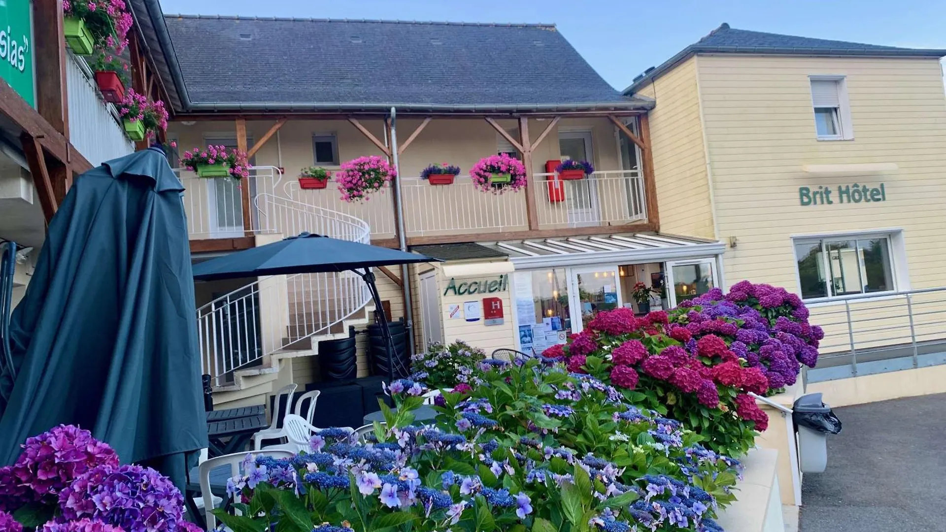 Brit Hotel Lannion-Perros Guirec