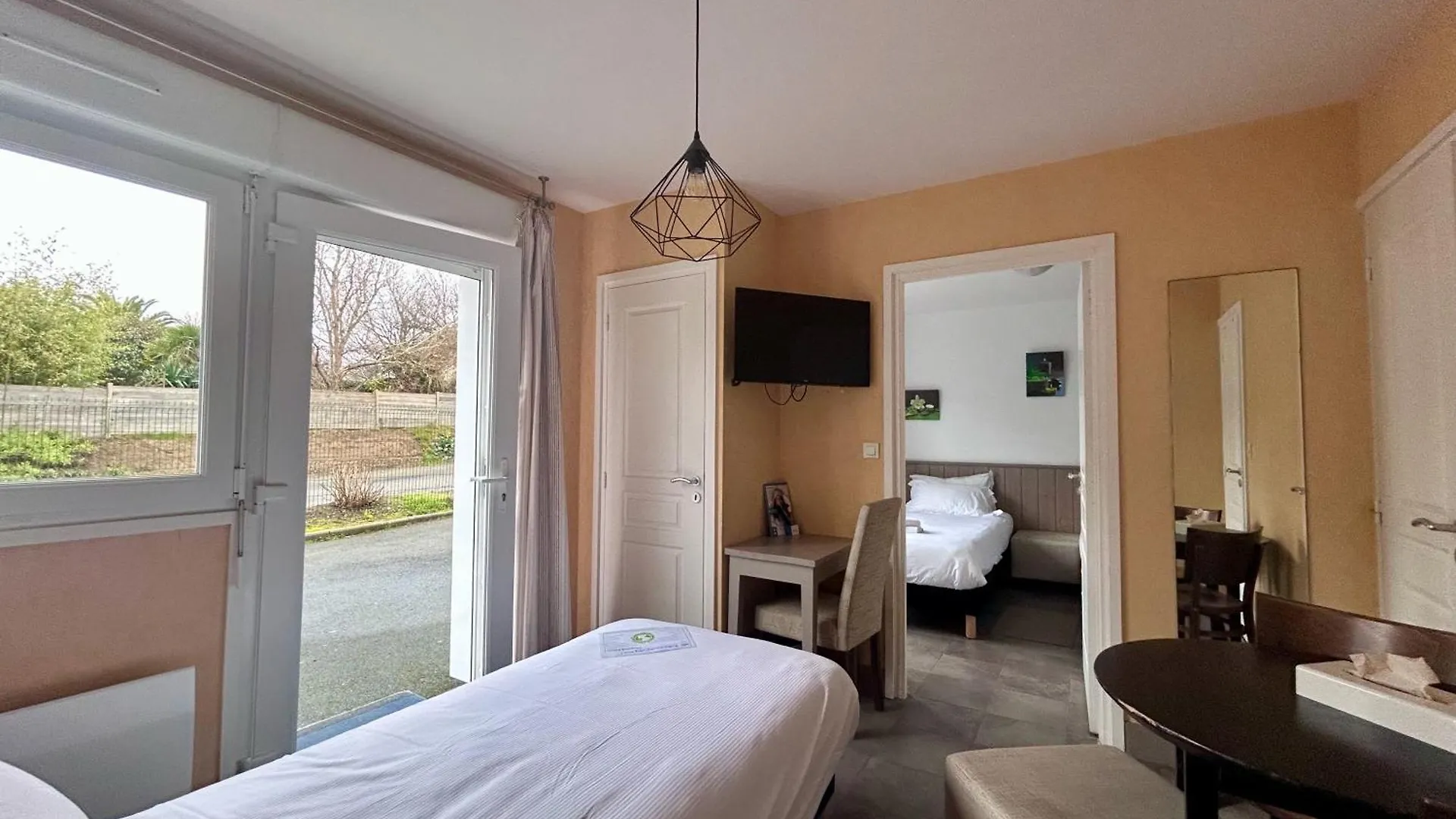 Brit Hotel Lannion-Perros Guirec 2*, Lannion France